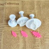1 PIECE HOLY/ CHRISTMAS PLANT PLUNGER CUTTER SET 3PCS